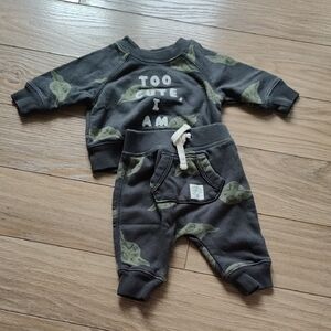 GAP Baby Star Wars Yoda Outfit Sweatsuit Set